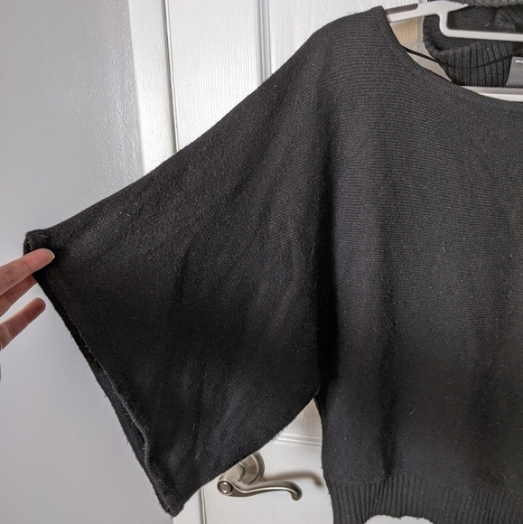 Like-New 2 Piece Silk Angora Black Knit INC Statement Sleeve Sweater Size Small - Picture 4 of 8